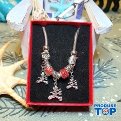 Bratara dama cu charmuri cosas si margele rosii de shamballa  + cutie CADOU BRD012