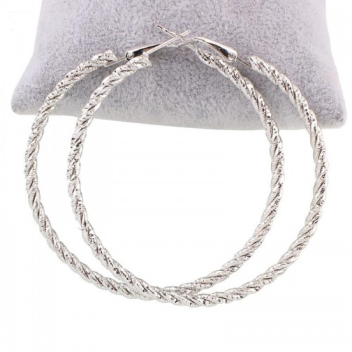 Cercei eleganti argintii rotunzi cu textura impletita CW09