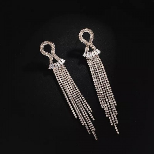 Cercei eleganti lungi aurii cu franjuri si strasuri CW52