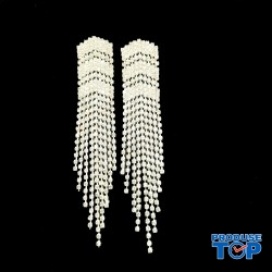 Cercei eleganti lungi argintii cu franjuri si strasuri CW58