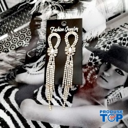 Cercei eleganti lungi aurii cu franjuri si strasuri CW66