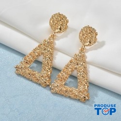 Cercei eleganti aurii forma triunghi CW95