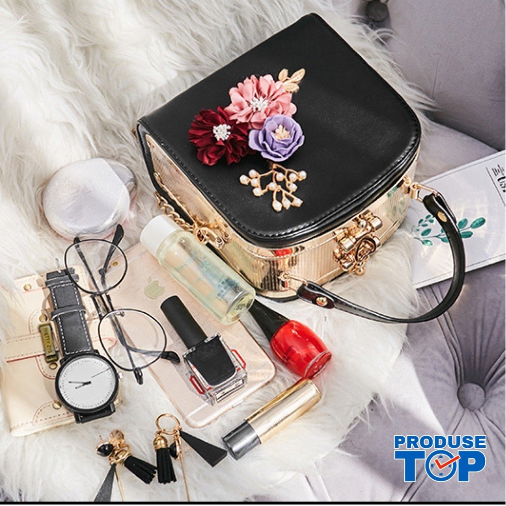 Poseta Clutch neagra eleganta de seara cu flori in relief acgd016 Poseta Clutch neagra eleganta de seara cu flori in relief acgd016