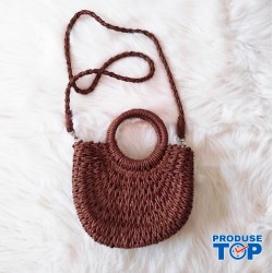 Geanta eleganta maro inchis de dama impletita din paie de vara cu maner rotund si bareta de umar ACGD361 Geanta eleganta maro inchis de dama impletita din paie de vara cu maner rotund si bareta de umar ACGD361