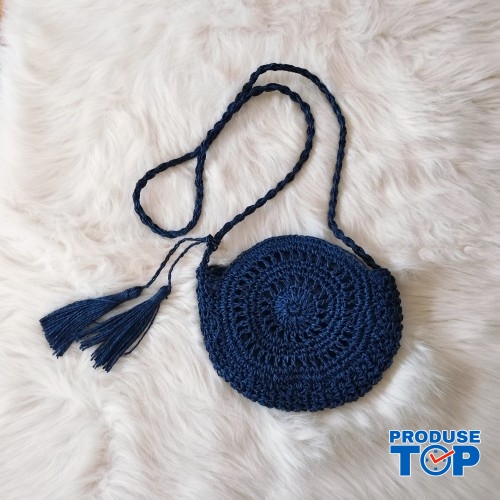 Geanta de dama rotunda albastra impletita din paie de vara cu  bareta cu ciucurei ACGD362