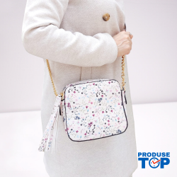 Geanta bej umar dama cu imprimeu floral design patrat si fermoar ciucure ACGD347