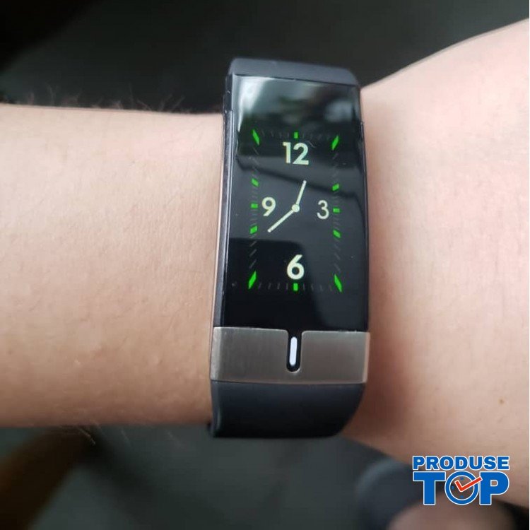 Ceas Smartwatch Touch Screen Rosu cu bluetooth/termometru Karen SWTM01