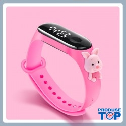 Ceas Copii roz cu cadran digital si bratara silicon reglabila cu purcelus QUARTZ CDQZ102
