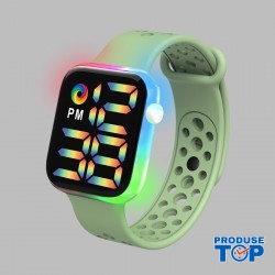 Ceas digital cu lumini cadran patrat si bratara verde deschis reglabila din silicon QUARTZ CDQZ112