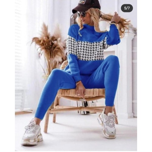 Trening Tricot Albastru calduros compus din bluza si pantaloni cu talie inalta si bluza cu pe gat Marime Universala TND041