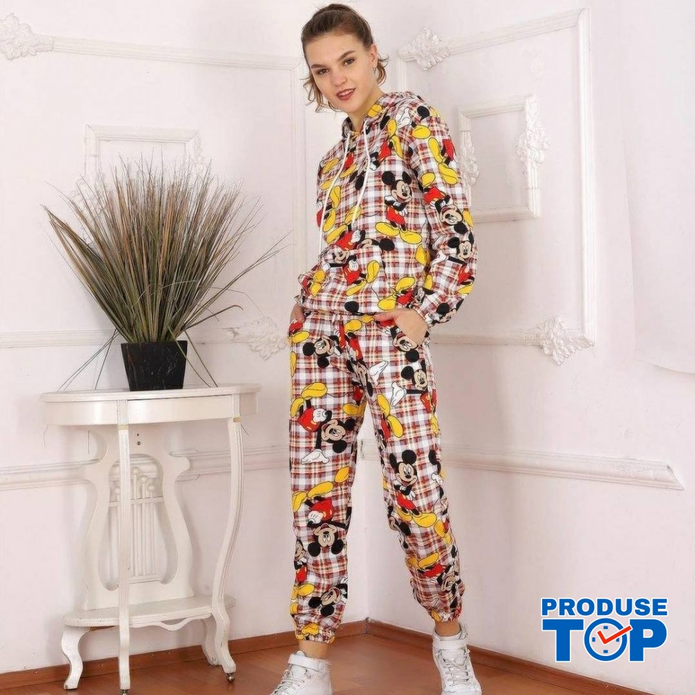 Trening Dama Fashion cu imprimeu desen animat TND09 Trening Dama Fashion cu imprimeu desen animat TND09