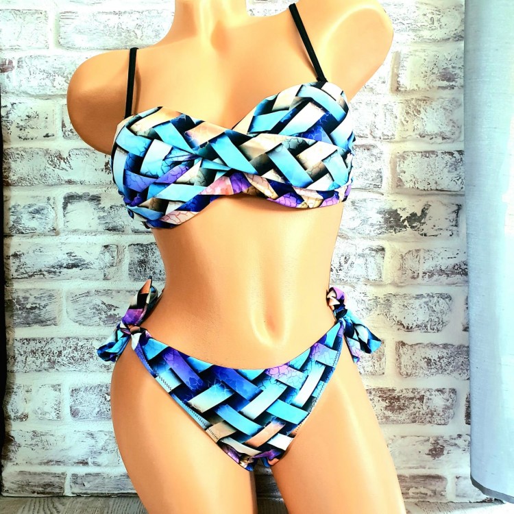 Costum de Baie  din doua piese cu sutien balconette cu push up bretele detasabile slip cu inchidere laterala CBD010