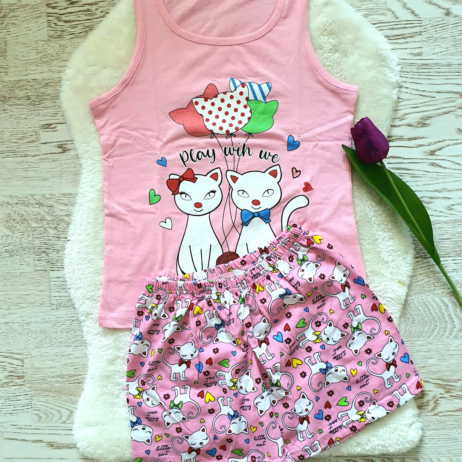 Pijama Dama Roz cu Masca de dormit Maiou si Pantaloni Scurti Cats PJD031