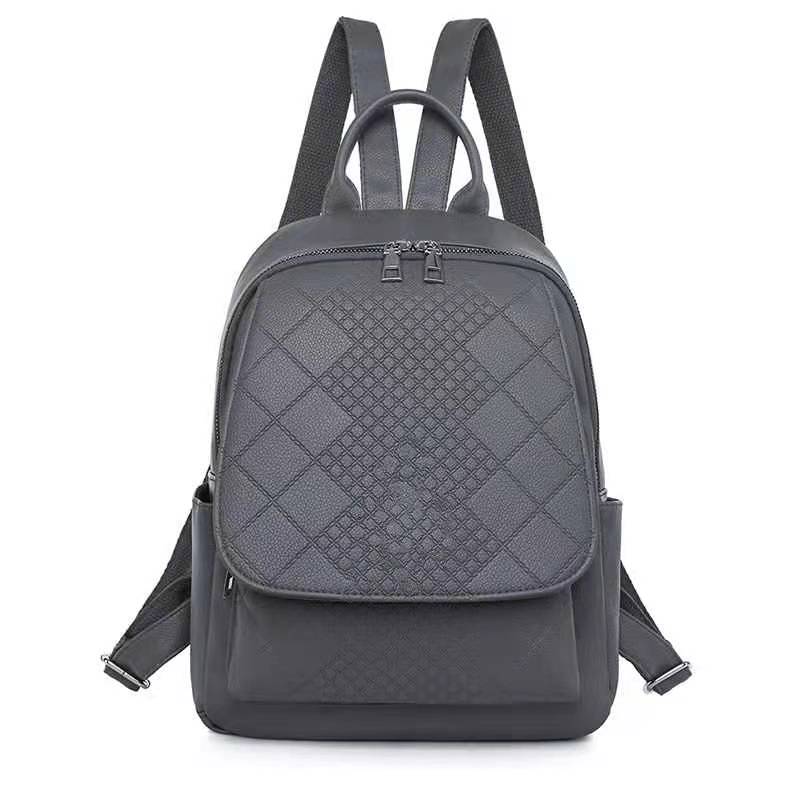 Rucsac dama fashion gri din piele ecologica cu buzunare laterale si insertii romburi ACRD178