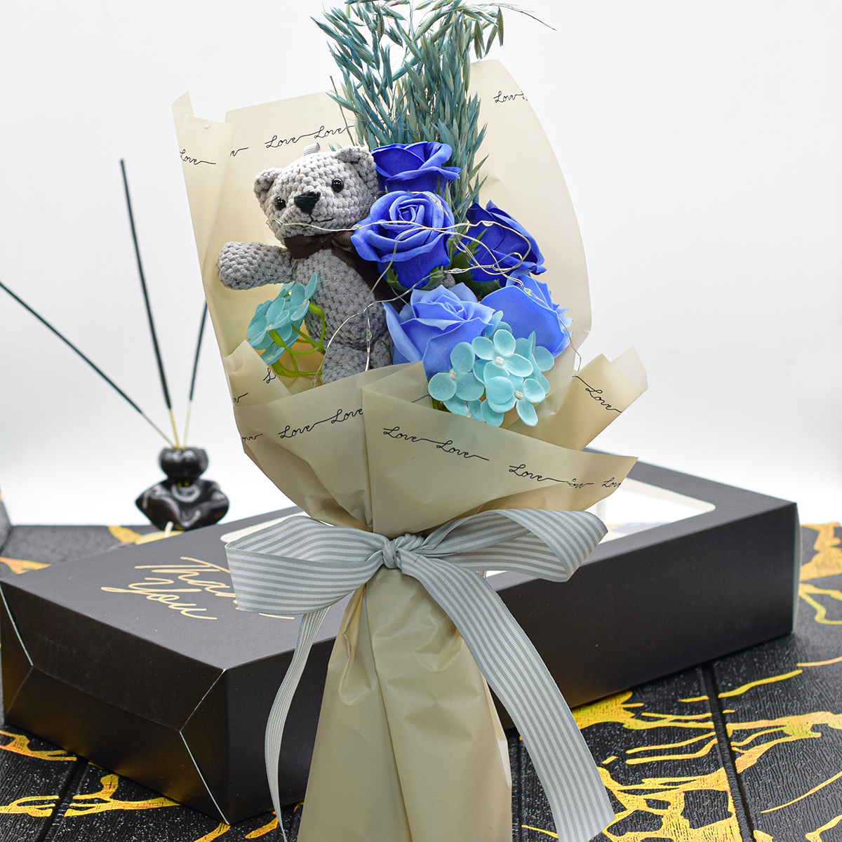 Aranjament floral elegant, flori de sapun, D4084, Blue image15