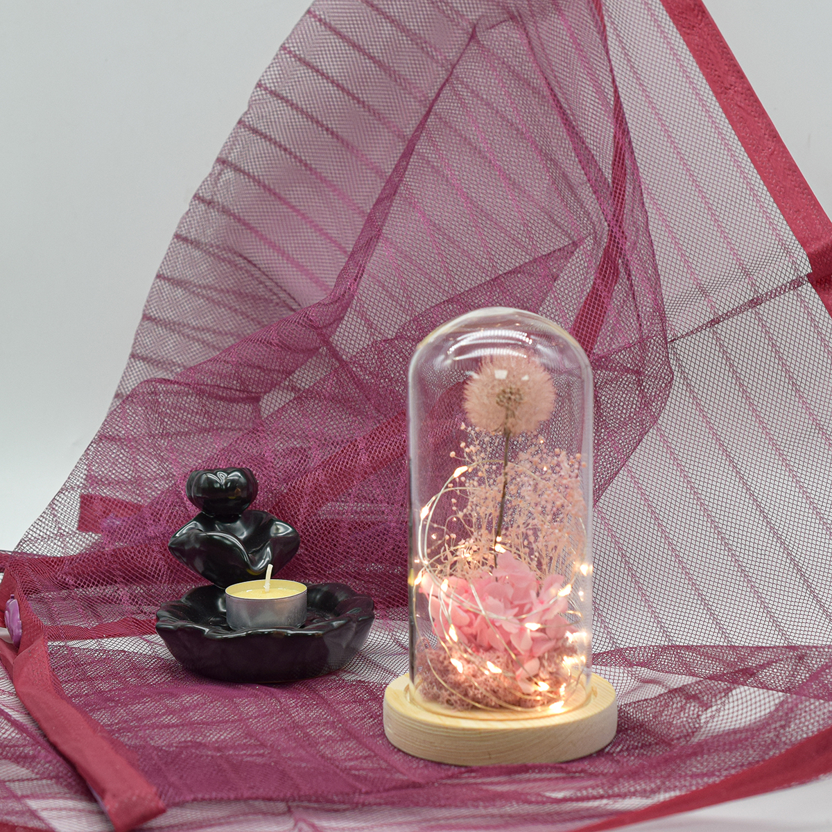 Aranjament floral in cupola de sticla, lumina Led, D4025, Roz